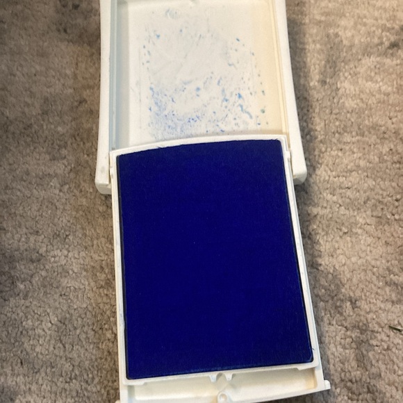 Classic, stampin’ pad ballet, blue stamp pad, and re-inker - Picture 2 of 2